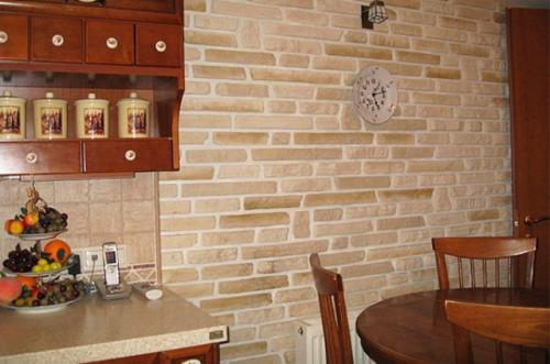 Имитация кирпича из гипсовой штукатурки. Примеры штукатурки под кирпич в интерьере