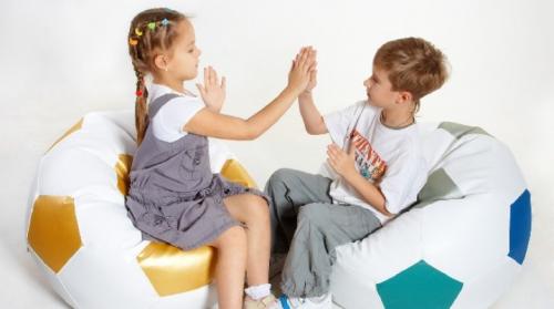 Кресло-мешок в интерьере детской. Бескаркасные детские кресла