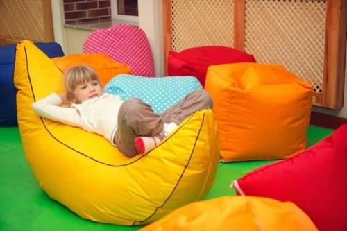 Кресло-мешок в интерьере. Пуфик в интерьере 05