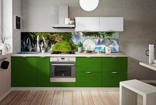 Как сэкономить на ремонте кухни.  Займитесь покраской сами