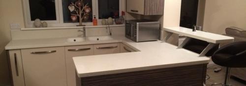 Виды столешниц из искусственного камня. Какой искусственный камень для столешницы лучше?