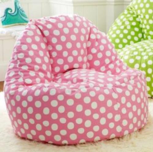 Кресло-мешок в интерьере гостинной. Особенности бескаркасных моделей