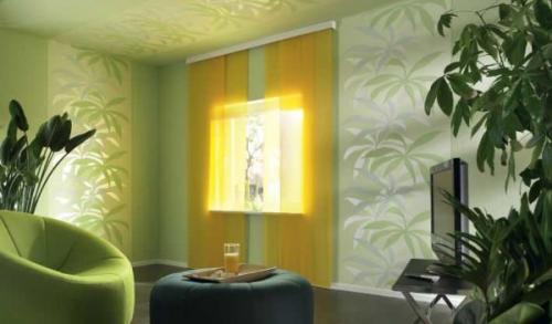 Обои с рисунком на одной стене. Вертикальное комбинирование