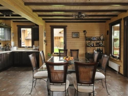 Детская комната в деревянном доме. Мансарда для двух детей 11