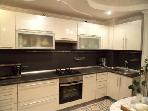 Виды фасадов для кухни плюсы и минусы. Основные требования к кухонному фасаду 04