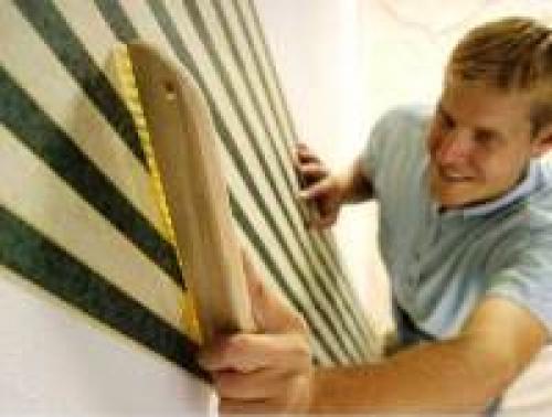 Чем отличаются флизелиновые обои от бумажных. Виниловые обои: разновидности и особенности