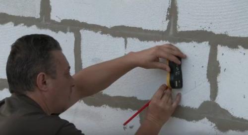 Можно ли утеплять дом пенопластом. Работа с обычными стенами