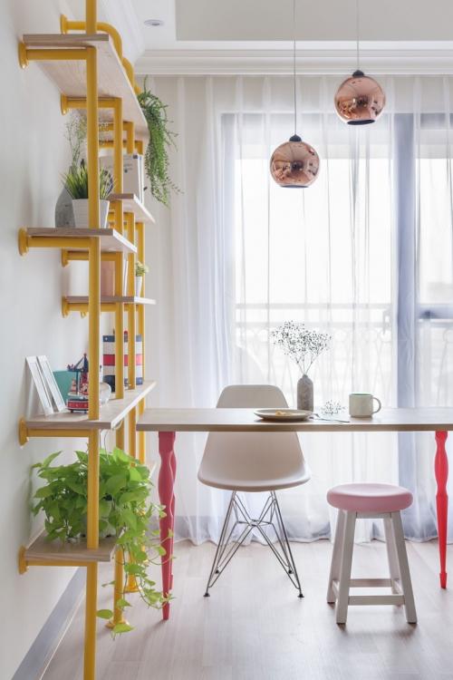 Интерьер квартиры молодой девушки в пастельных оттенках 06