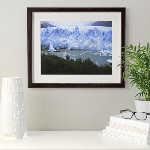 Как разместить 4 картины на стене. 5 ошибок размещения картин на стенах