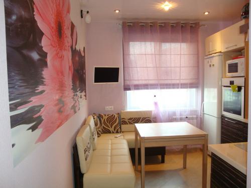 Стол кухонный описание. Форма кухонного стола