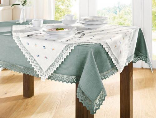 Что поставить на кухонный стол для красоты. Что постелить на кухонный стол