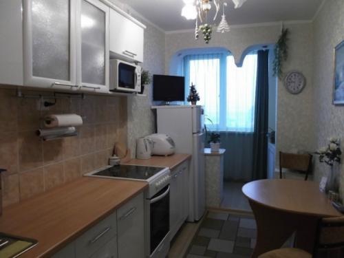 Обеденный стол, как выбрать. Как выбрать кухонный стол по размеру? 29 Обеденный стол, как выбрать. Как выбрать кухонный стол по размеру? 29