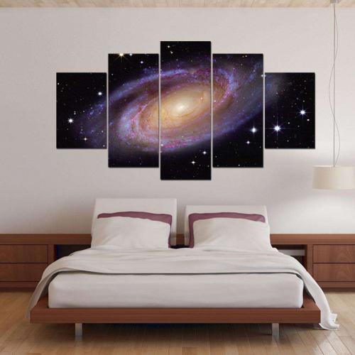 Как разместить 4 картины на стене. 5 ошибок размещения картин на стенах