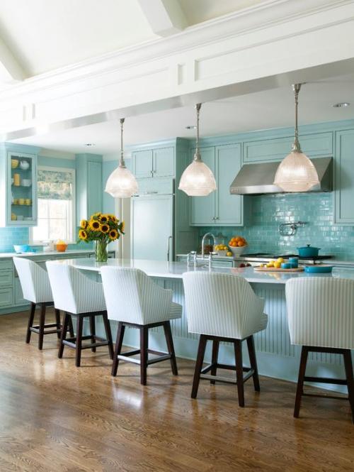 Яркие цвета в интерьере квартиры 01