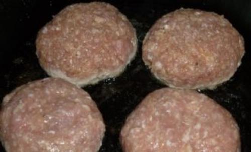 Куриные котлеты с манкой