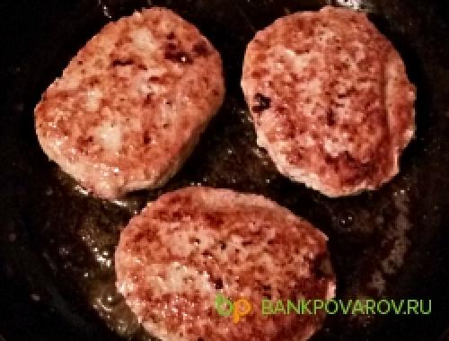 Котлеты из куриного фарша без хлеба. Котлеты из свинины и курицы без хлеба