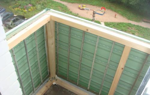 Можно ли обшивать балкон зимой. Можно ли застеклять балкон зимой или в непогоду?