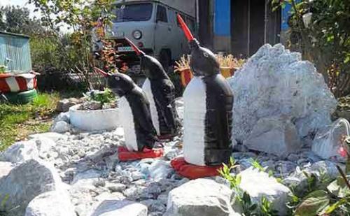 Пингвин поделка из бутылки. Забавные пингвины из пластиковых бутылок 23 Пингвин поделка из бутылки. Забавные пингвины из пластиковых бутылок 23