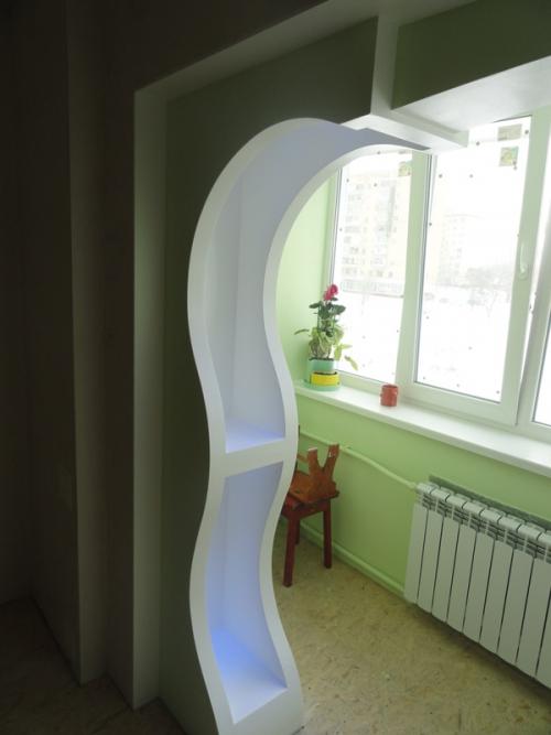 Дизайн маленькой комнаты с балконом. Дизайн спальни с балконом — расширение пространства. 31