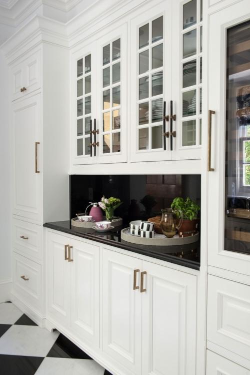 Интерьер особняка в пляжном стиле 02