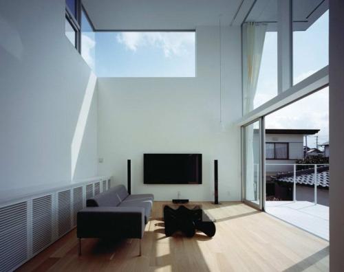 Дизайн комнаты с балконом в панельном доме. Объединение балкона с гостиной комнатой