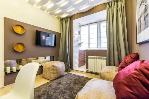 Дизайн маленькой комнаты с балконом. Дизайн спальни с балконом — расширение пространства.