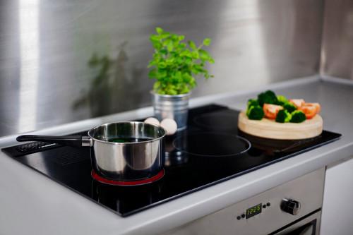 Панель варочная газ под стеклом. «Газ под стеклом» – новинка на рынке варочных поверхностей 01