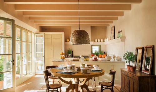 Современный интерьер в деревянном доме. Создаем стильный интерьер деревянного дома 32