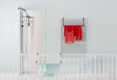 Как сушить белье в квартире без балкона. Где сушить белье в квартире красиво? [5 нестандартных решений]