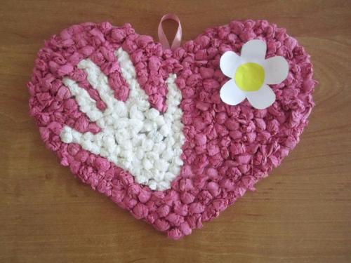 Открытка для мамы своими руками. Открытка маме своими руками: поделка в детский сад