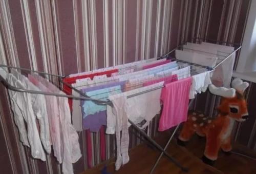 Сушка белья в квартире вред. Почему опасно сушить мокрое белье в квартире – предостережения медиков