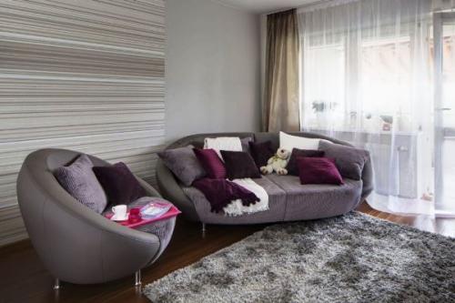 Дизайн зала в частном доме обои. Узоры и рисунки для стен зала и гостиной