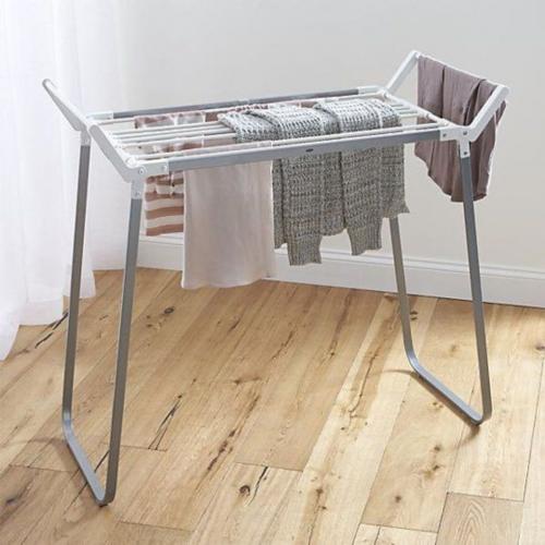 Как сушить белье на первом этаже. Чем может обернуться сушка белья в квартире