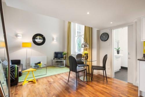 Как выбрать стулья для гостинной. Стулья для гостиной —, какие выбрать? 95 фото современных моделей!