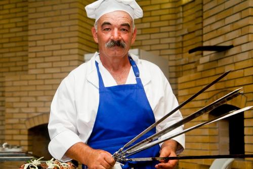 Шашлык в тандыре. Какой шашлык вкуснее: на мангале или в тандыре? Экспертиза