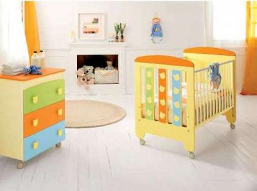 Как покрасить шкаф в детской. Как покрасить кроватку для ребенка