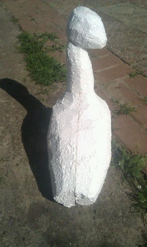 Как сделать попугая из пластиковых бутылок. Попугай из пластиковых ложек и бутылок 07