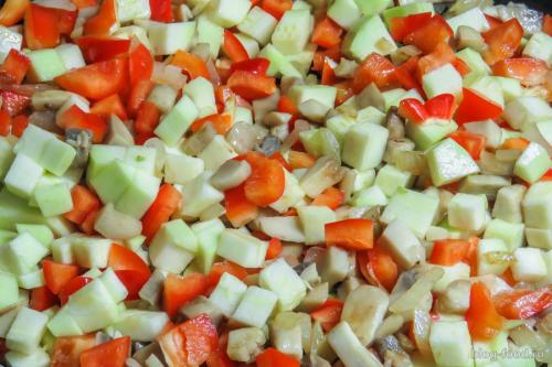 Паста с овощами в сливочном соусе. Спагетти в сливочном соусе с овощами