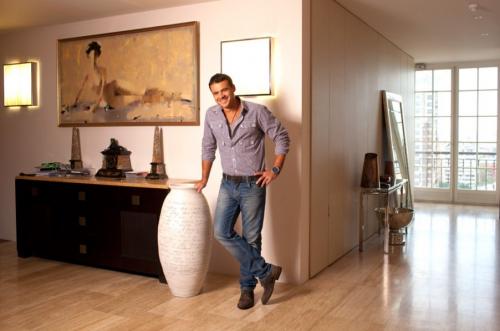 Машины Эмина Агаларова. Эмин Агаларов удивил роскошью дома со стеклянными стенами, выстроенного на берегу моря