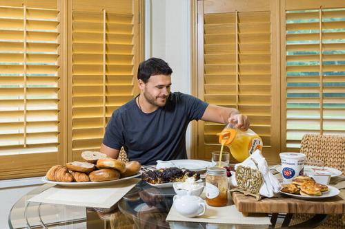 Эмин Агаларов где живет. Шикарный дом Эмина Агаларова в США