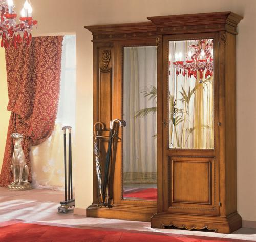 Узкий шкаф с зеркалом в прихожую. Модели узких шкафов для прихожей, какие лучше