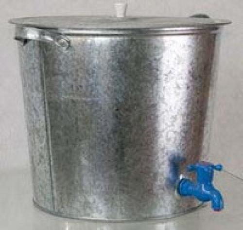 Как сделать рукомойник в походе. Умывальник своими руками — 10 способов, 12 фото и 2 видео :)