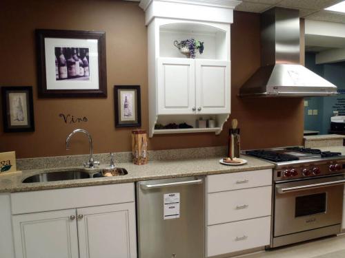 Сочетание цветов в интерьере коричневый и бежевый. БЕЖЕВО-КОРИЧНЕВАЯ ГОСТИНАЯ: ОСНОВЫ ПРОЕКТИРОВАНИЯ 20 Сочетание цветов в интерьере коричневый и бежевый. БЕЖЕВО-КОРИЧНЕВАЯ ГОСТИНАЯ: ОСНОВЫ ПРОЕКТИРОВАНИЯ 20