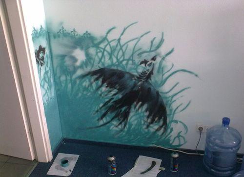 Рисунки на стенах в ванной комнате своими руками. Нанесение