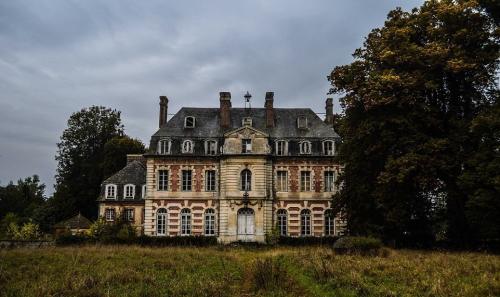 Замок во Франции заброшенный. Заброшенный замок во Франции