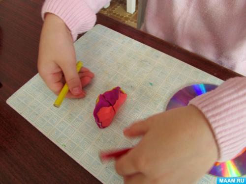 Как сделать Жар птицу. Жар птица из бумаги своими руками: птица-феникс в технике квиллинг 56 Как сделать Жар птицу. Жар птица из бумаги своими руками: птица-феникс в технике квиллинг 56