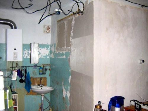 Перенос кухни в зал в хрущевке. Кухня в хрущевке: этапы ремонта