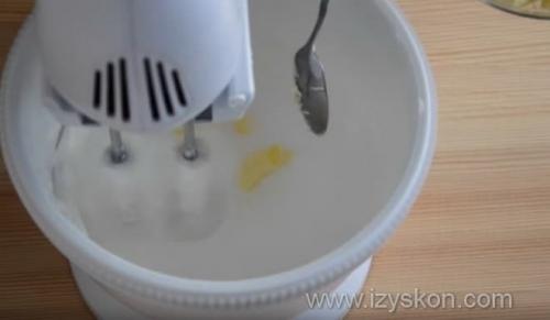 Белково-масляный крем для капкейков. Как сделать белково-масляный крем для капкейков в домашних условиях