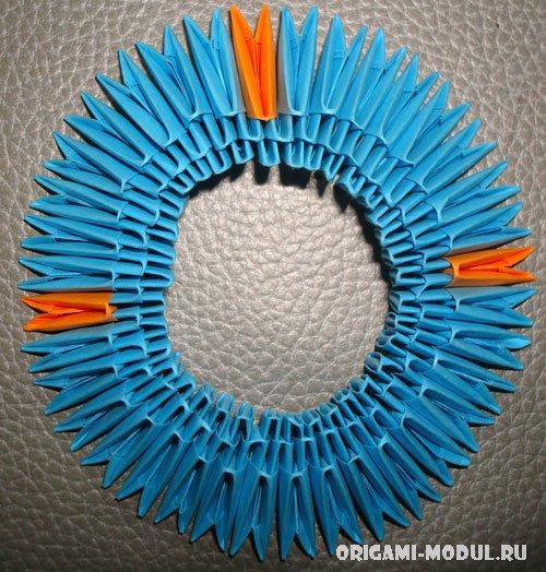 Как сделать Жар птицу. Жар птица из бумаги своими руками: птица-феникс в технике квиллинг 67 Как сделать Жар птицу. Жар птица из бумаги своими руками: птица-феникс в технике квиллинг 67