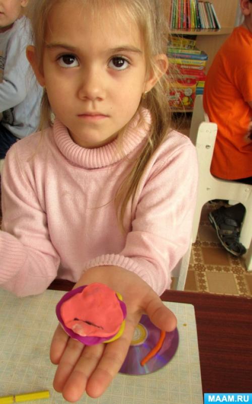 Как сделать Жар птицу. Жар птица из бумаги своими руками: птица-феникс в технике квиллинг 53 Как сделать Жар птицу. Жар птица из бумаги своими руками: птица-феникс в технике квиллинг 53